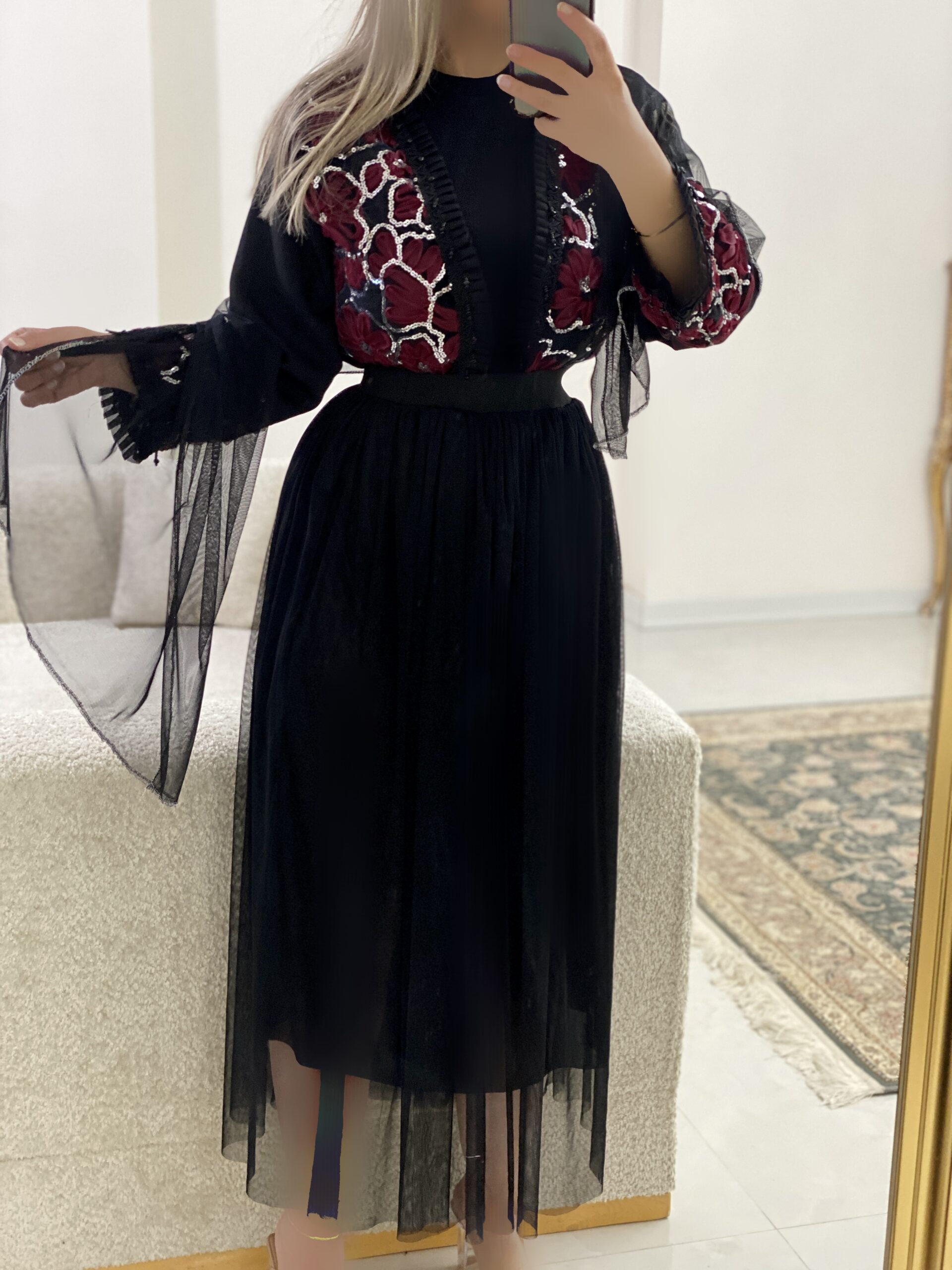 25B07B08-5F9B-41F3-8975-1EB9930AFBB1